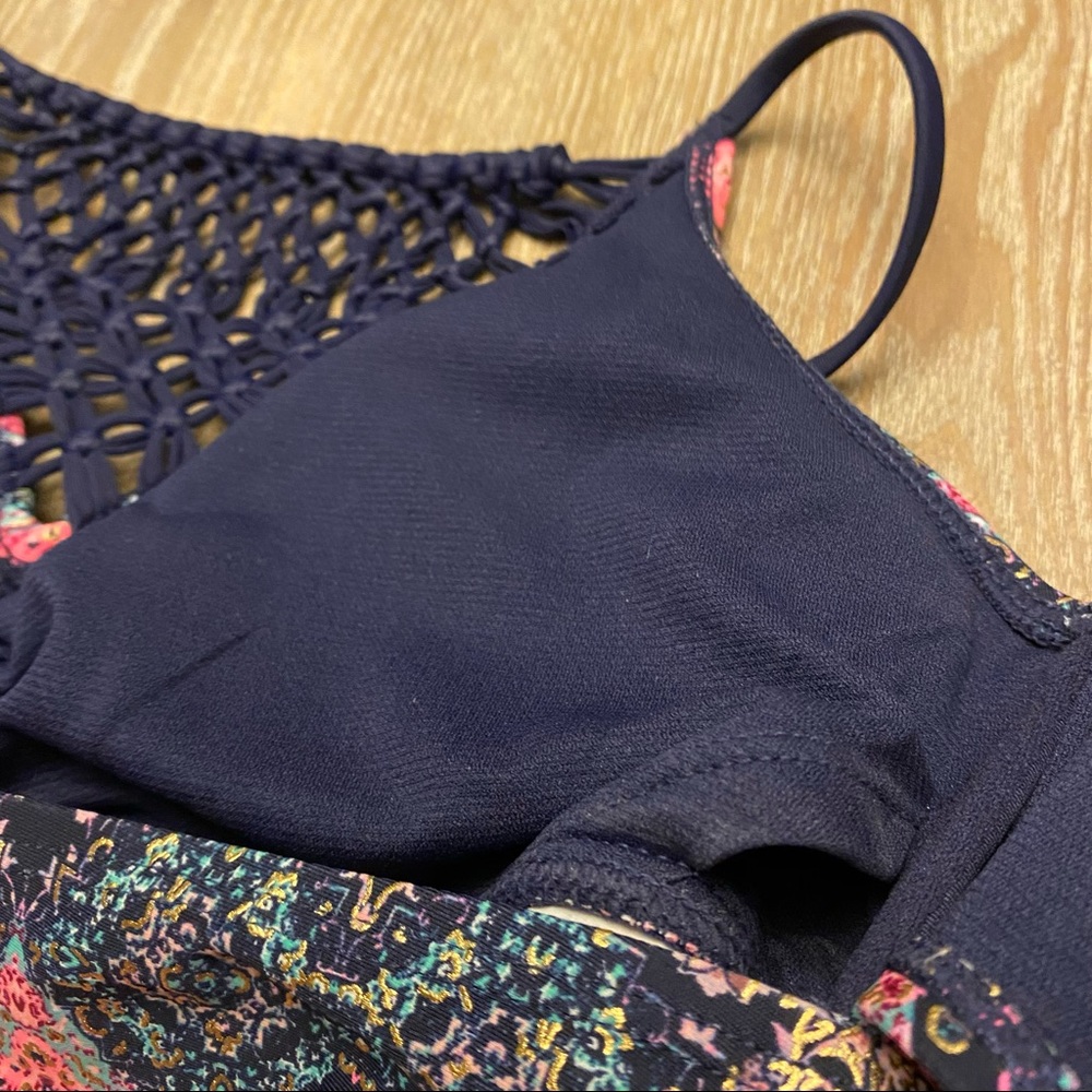 ISLAND SOUL Macrame High Navy Metallic Tankini Top - Picture 11 of 13